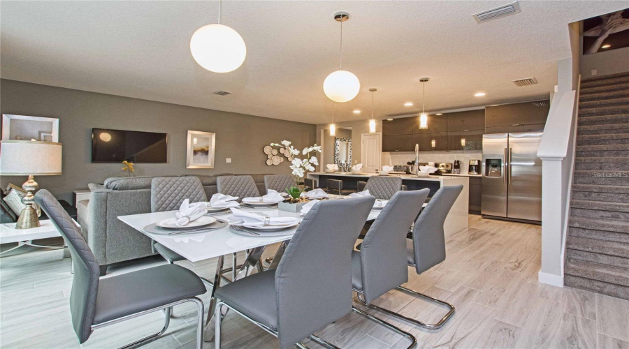 Kissimmee, Florida 34746, 4 Bedrooms Bedrooms, ,3 Bathroomsbathrooms,Residential,For Sale,Le Reve,Mfrs5122765