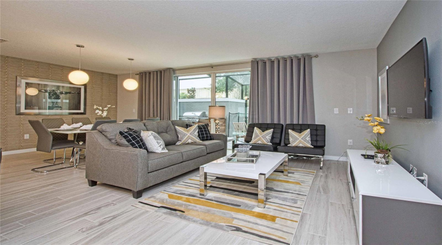 Kissimmee, Florida 34746, 4 Bedrooms Bedrooms, ,3 Bathroomsbathrooms,Residential,For Sale,Le Reve,Mfrs5122765