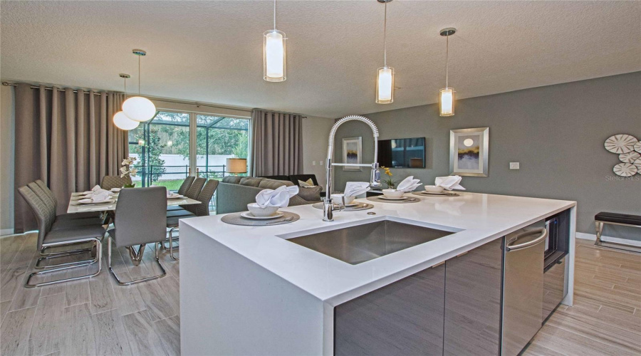 Kissimmee, Florida 34746, 4 Bedrooms Bedrooms, ,3 Bathroomsbathrooms,Residential,For Sale,Le Reve,Mfrs5122765