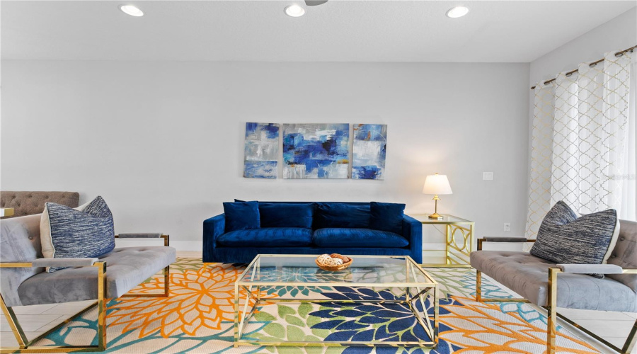 Kissimmee, Florida 34747, 6 Bedrooms Bedrooms, ,6 Bathroomsbathrooms,Residential,For Sale,Marker,Mfro6290419