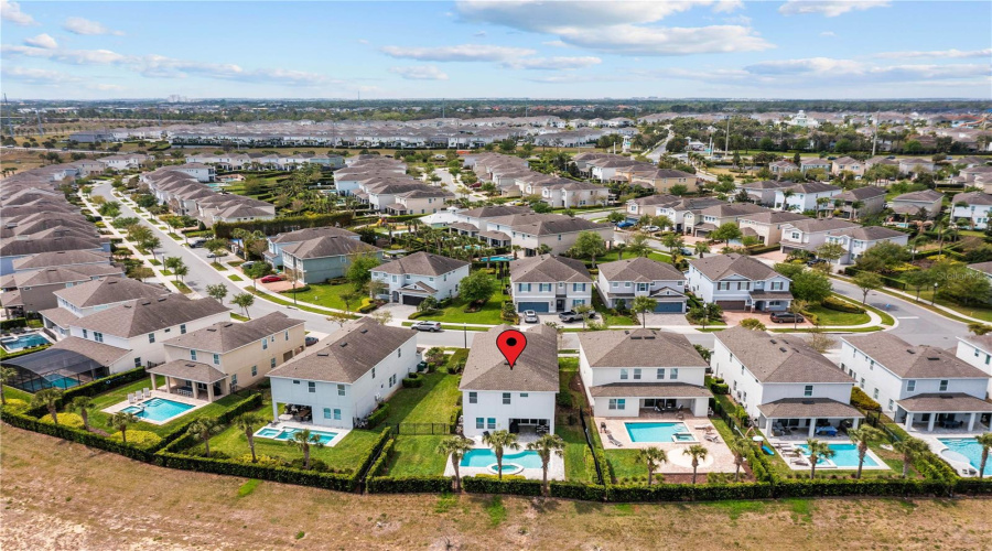 Kissimmee, Florida 34747, 6 Bedrooms Bedrooms, ,6 Bathroomsbathrooms,Residential,For Sale,Marker,Mfro6290419