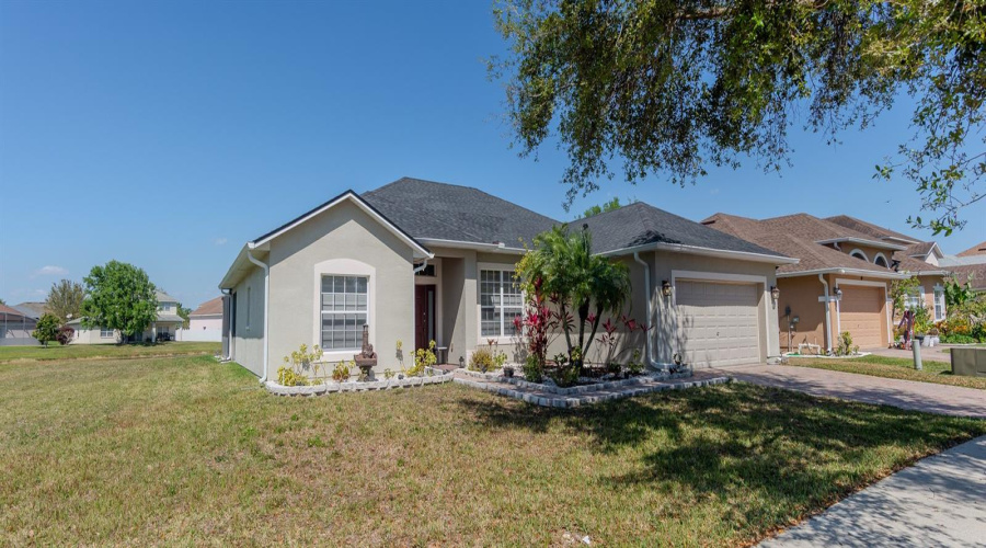 Kissimmee, Florida 34746, 3 Bedrooms Bedrooms, ,2 Bathroomsbathrooms,Residential,For Sale,Sweetspire,Mfro6290535