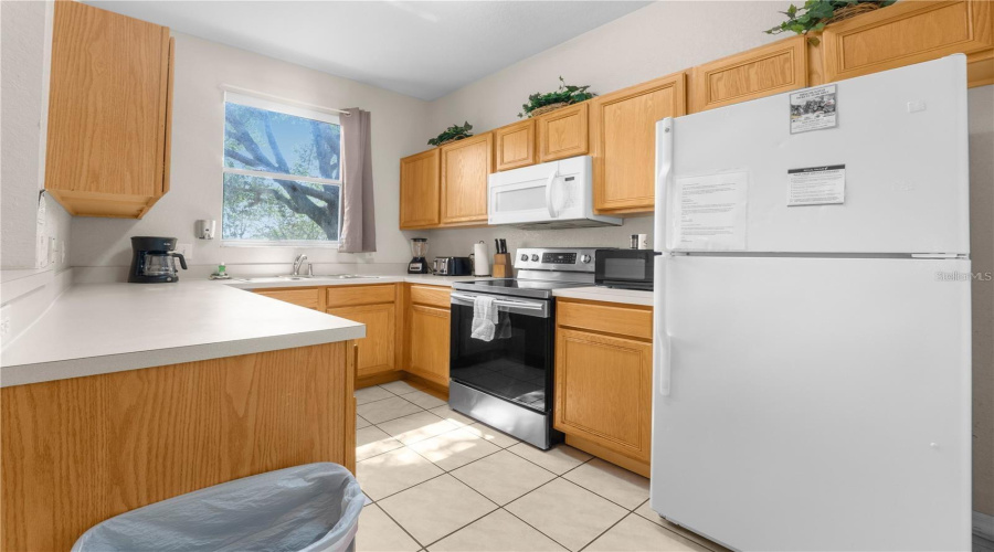 DAVENPORT, Florida 33897, 3 Bedrooms Bedrooms, ,3 BathroomsBathrooms,Residential,For Sale,CAMBRIA,MFRTB8344470