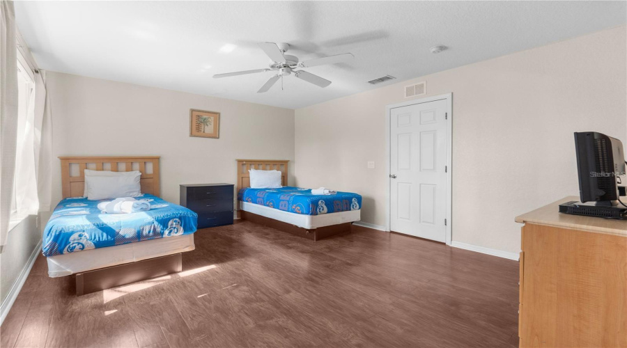 DAVENPORT, Florida 33897, 3 Bedrooms Bedrooms, ,3 BathroomsBathrooms,Residential,For Sale,CAMBRIA,MFRTB8344470