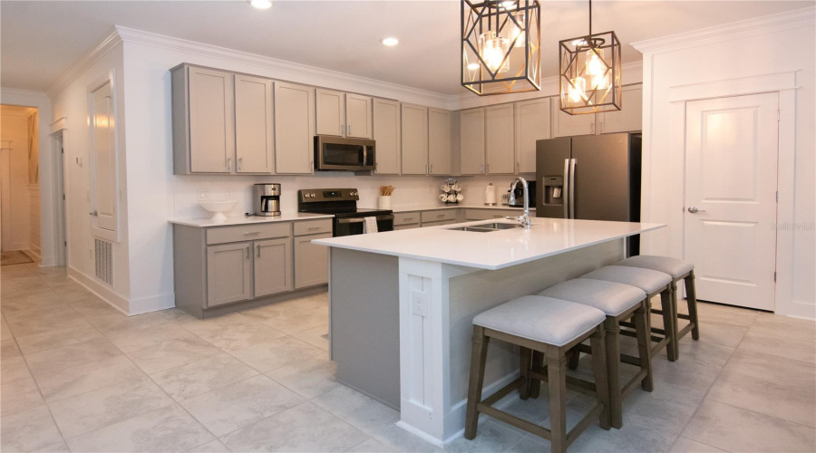 KISSIMMEE, Florida 34746, 5 Bedrooms Bedrooms, ,4 BathroomsBathrooms,Residential,For Sale,MYRTLE PINE,0,MFRO6287353