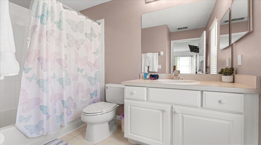 KISSIMMEE, Florida 34746, 6 Bedrooms Bedrooms, ,5 BathroomsBathrooms,Residential,For Sale,GOLDEN BEACH,0,MFRS5122712