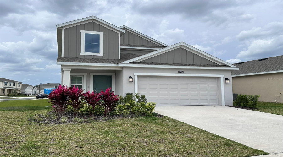 Kissimmee, Florida 34746, 5 Bedrooms Bedrooms, ,2 Bathroomsbathrooms,Residential,For Sale,Presley,Mfro6290984