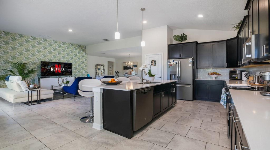 DAVENPORT, Florida 33896, 4 Bedrooms Bedrooms, ,3 BathroomsBathrooms,Residential,For Sale,CROQUET,0,MFRS5122806