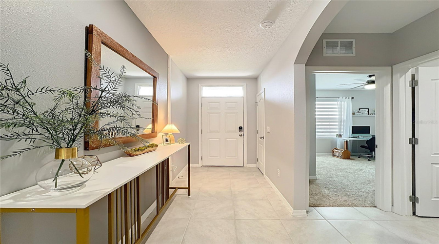 DAVENPORT, Florida 33837, 4 Bedrooms Bedrooms, ,2 BathroomsBathrooms,Residential,For Sale,LILY,0,MFRO6290368