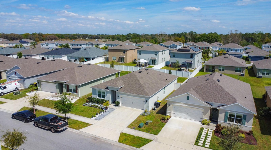 DAVENPORT, Florida 33837, 4 Bedrooms Bedrooms, ,2 BathroomsBathrooms,Residential,For Sale,LILY,0,MFRO6290368