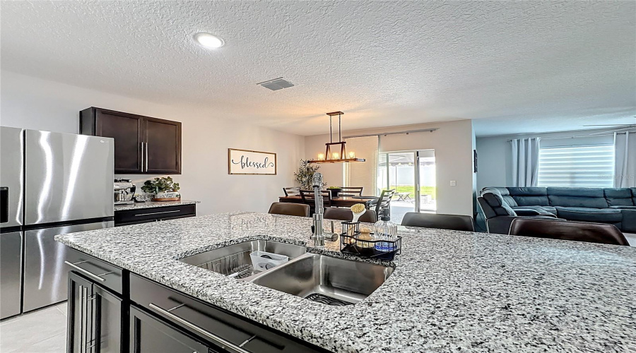 DAVENPORT, Florida 33837, 4 Bedrooms Bedrooms, ,2 BathroomsBathrooms,Residential,For Sale,LILY,0,MFRO6290368