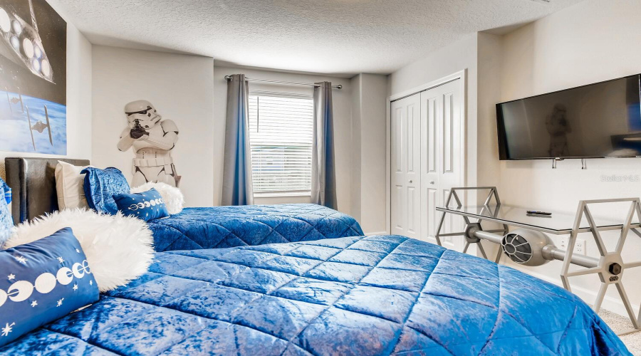 KISSIMMEE, Florida 34746, 6 Bedrooms Bedrooms, ,6 BathroomsBathrooms,Residential,For Sale,BOOKMARK,0,MFRO6290504