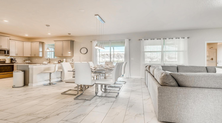 KISSIMMEE, Florida 34746, 6 Bedrooms Bedrooms, ,6 BathroomsBathrooms,Residential,For Sale,BOOKMARK,0,MFRO6290504