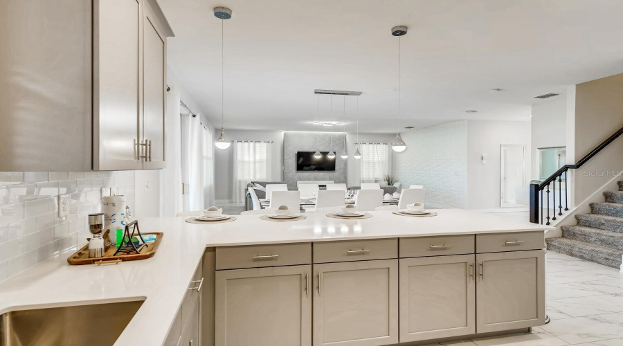 KISSIMMEE, Florida 34746, 6 Bedrooms Bedrooms, ,6 BathroomsBathrooms,Residential,For Sale,BOOKMARK,0,MFRO6290504