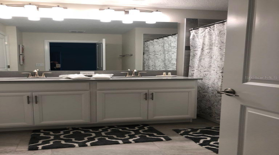 KISSIMMEE, Florida 34746, 4 Bedrooms Bedrooms, ,3 BathroomsBathrooms,Residential,For Sale,WINDERMERE,0,MFRO6290541