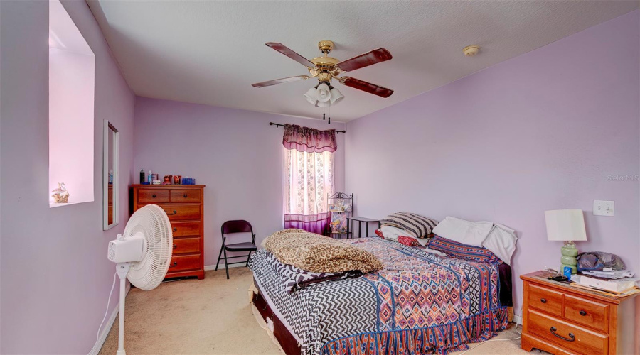DAVENPORT, Florida 33896, 5 Bedrooms Bedrooms, ,4 BathroomsBathrooms,Residential,For Sale,SAND RIDGE,0,MFRO6289701