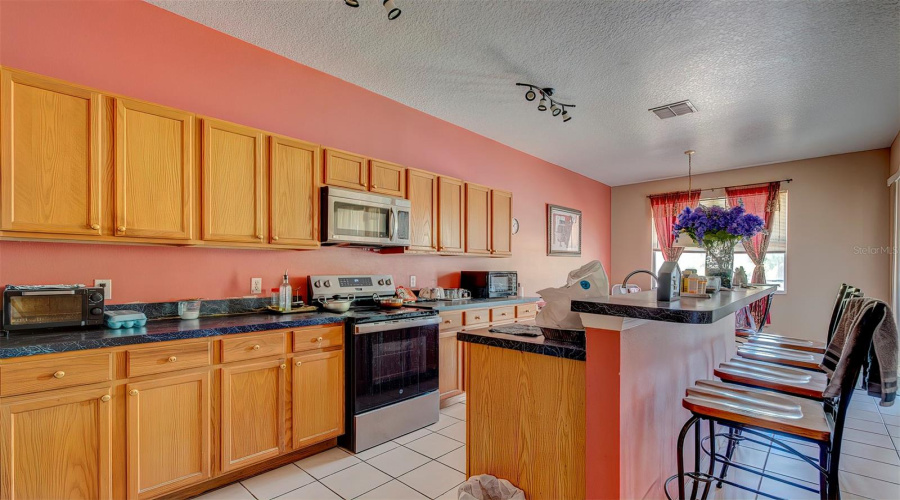 DAVENPORT, Florida 33896, 5 Bedrooms Bedrooms, ,4 BathroomsBathrooms,Residential,For Sale,SAND RIDGE,0,MFRO6289701