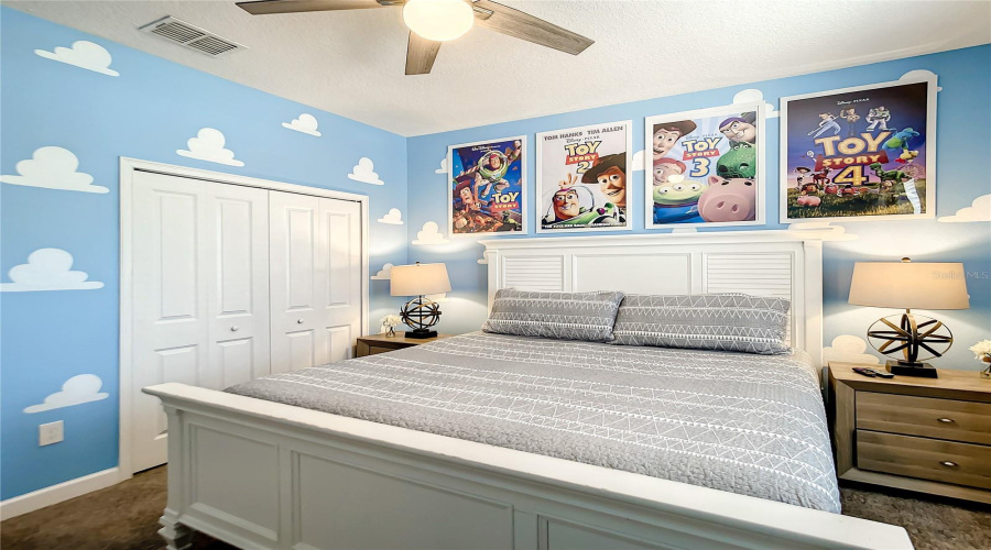 KISSIMMEE, Florida 34746, 6 Bedrooms Bedrooms, ,5 BathroomsBathrooms,Residential,For Sale,SLEEPY HOLLOW,0,MFRO6290918