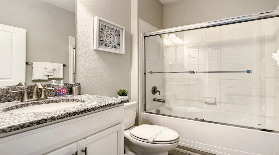 KISSIMMEE, Florida 34746, 6 Bedrooms Bedrooms, ,5 BathroomsBathrooms,Residential,For Sale,SLEEPY HOLLOW,0,MFRO6290918