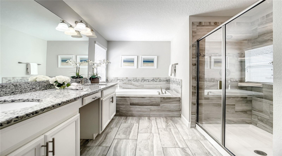 KISSIMMEE, Florida 34746, 6 Bedrooms Bedrooms, ,5 BathroomsBathrooms,Residential,For Sale,SLEEPY HOLLOW,0,MFRO6290918