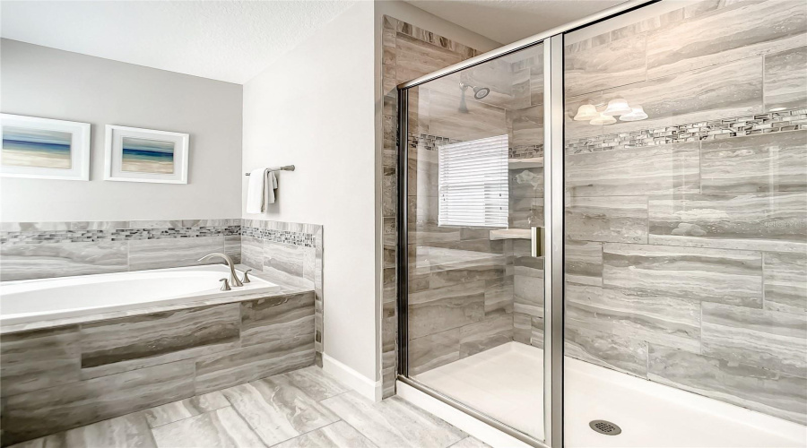 KISSIMMEE, Florida 34746, 6 Bedrooms Bedrooms, ,5 BathroomsBathrooms,Residential,For Sale,SLEEPY HOLLOW,0,MFRO6290918