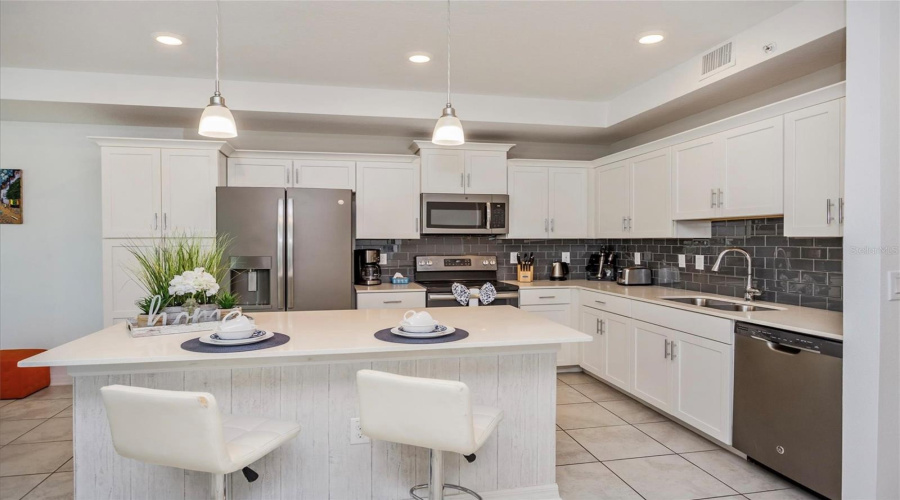 KISSIMMEE, Florida 34746, 2 Bedrooms Bedrooms, ,2 BathroomsBathrooms,Residential,For Sale,CLOCK TOWER,0,MFRO6290642