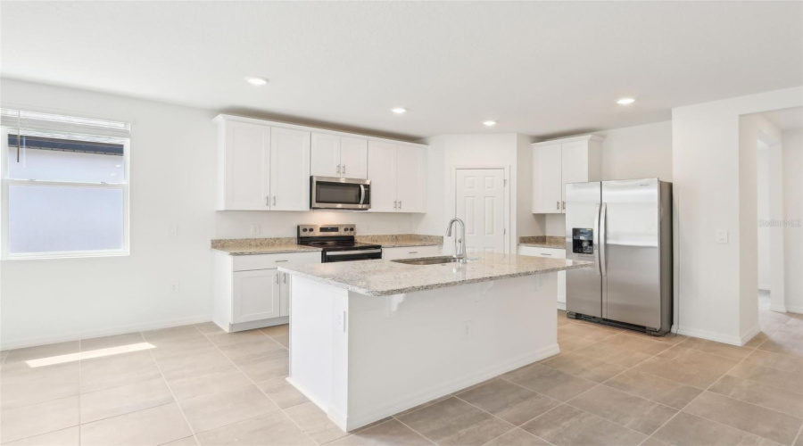 DAVENPORT, Florida 33837, 3 Bedrooms Bedrooms, ,2 BathroomsBathrooms,Residential,For Sale,WHITE TAIL,0,MFRO6289484