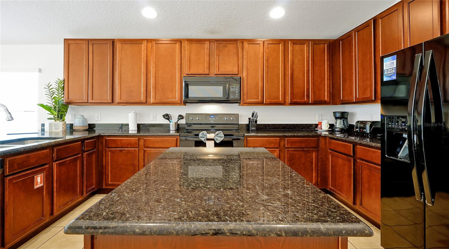 DAVENPORT, Florida 33837, 4 Bedrooms Bedrooms, ,3 BathroomsBathrooms,Residential,For Sale,VIOLA,MFRFC308203