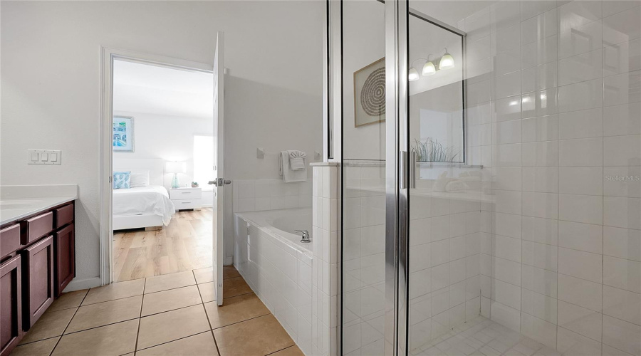 DAVENPORT, Florida 33837, 4 Bedrooms Bedrooms, ,3 BathroomsBathrooms,Residential,For Sale,VIOLA,MFRFC308203