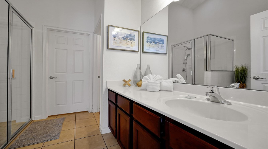 DAVENPORT, Florida 33837, 4 Bedrooms Bedrooms, ,3 BathroomsBathrooms,Residential,For Sale,VIOLA,MFRFC308203