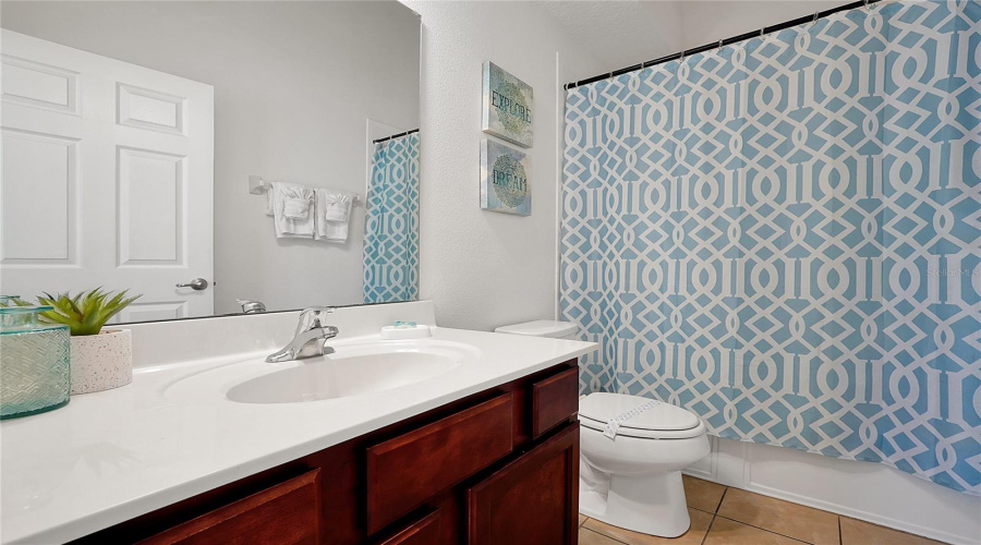 DAVENPORT, Florida 33837, 4 Bedrooms Bedrooms, ,3 BathroomsBathrooms,Residential,For Sale,VIOLA,MFRFC308203
