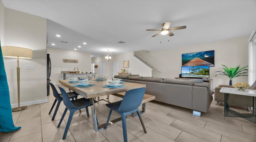 DAVENPORT, Florida 33896, 5 Bedrooms Bedrooms, ,4 BathroomsBathrooms,Residential,For Sale,PEBBLE BEACH,MFRG5090012