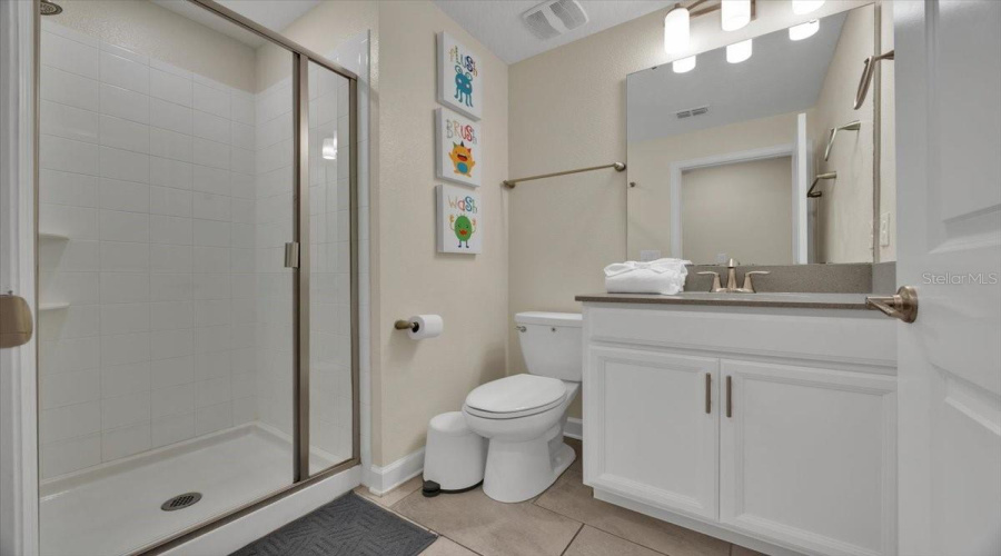 DAVENPORT, Florida 33896, 5 Bedrooms Bedrooms, ,4 BathroomsBathrooms,Residential,For Sale,PEBBLE BEACH,MFRG5090012
