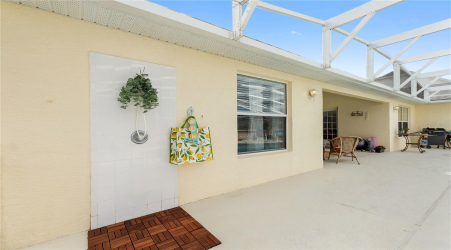 DAVENPORT, Florida 33896, 4 Bedrooms Bedrooms, ,3 BathroomsBathrooms,Residential,For Sale,HAMLIN CLOSE,MFRO6276078