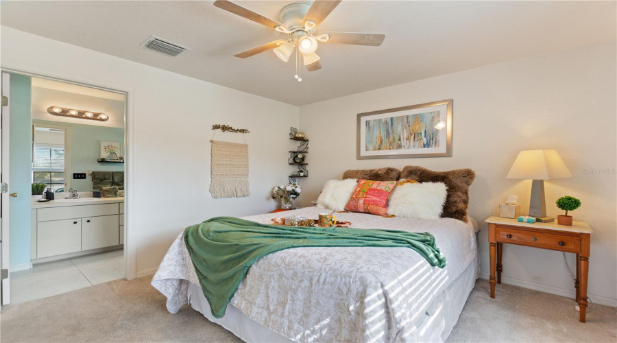 DAVENPORT, Florida 33896, 4 Bedrooms Bedrooms, ,3 BathroomsBathrooms,Residential,For Sale,HAMLIN CLOSE,MFRO6276078