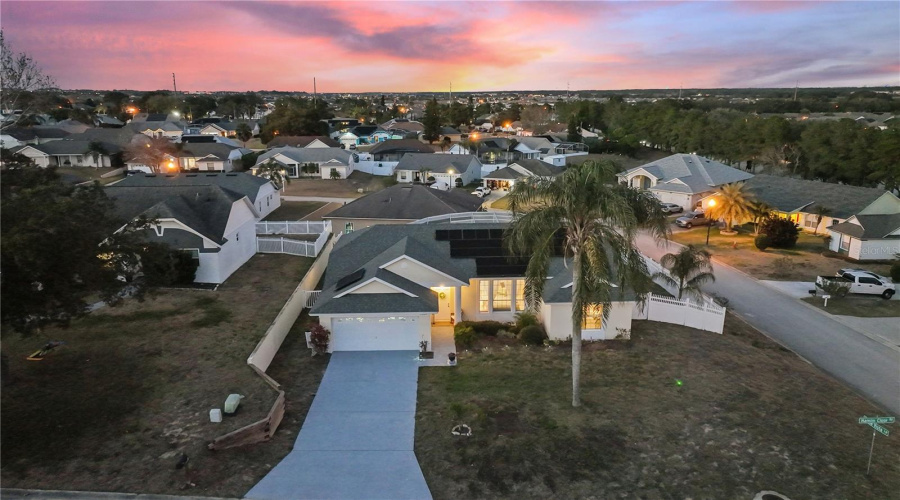 DAVENPORT, Florida 33896, 4 Bedrooms Bedrooms, ,3 BathroomsBathrooms,Residential,For Sale,HAMLIN CLOSE,MFRO6276078