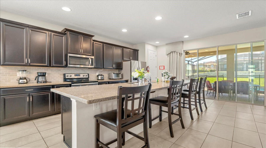 KISSIMMEE, Florida 34747, 4 Bedrooms Bedrooms, ,3 BathroomsBathrooms,Residential,For Sale,SANDY PARK,0,MFRO6290828