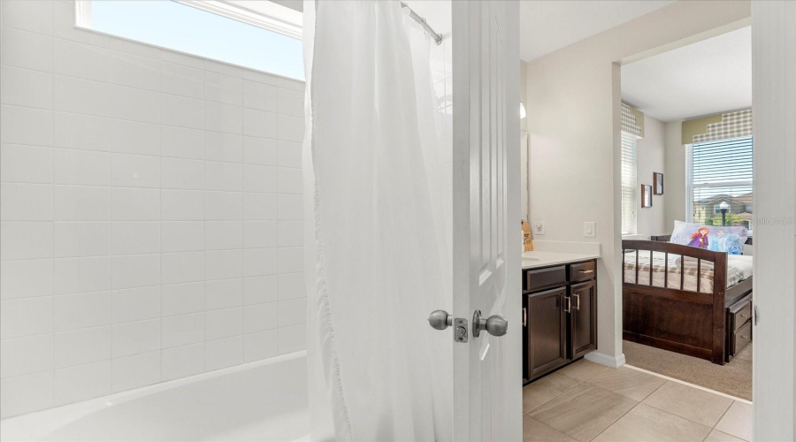 KISSIMMEE, Florida 34747, 4 Bedrooms Bedrooms, ,3 BathroomsBathrooms,Residential,For Sale,SANDY PARK,0,MFRO6290828