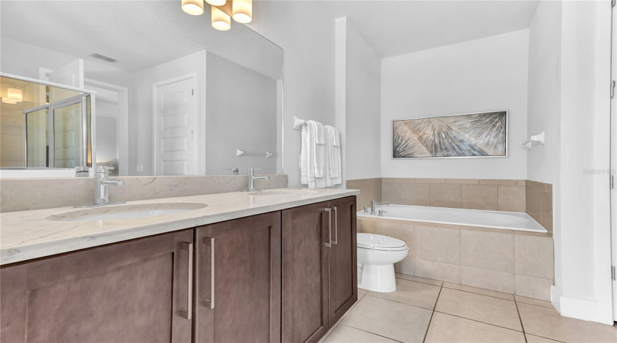KISSIMMEE, Florida 34747, 8 Bedrooms Bedrooms, ,8 BathroomsBathrooms,Residential,For Sale,BURMA,0,MFRO6291516