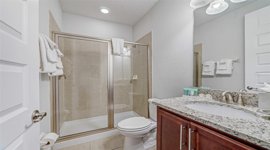 KISSIMMEE, Florida 34747, 5 Bedrooms Bedrooms, ,5 BathroomsBathrooms,Residential,For Sale,PENDANT,0,MFRO6291725