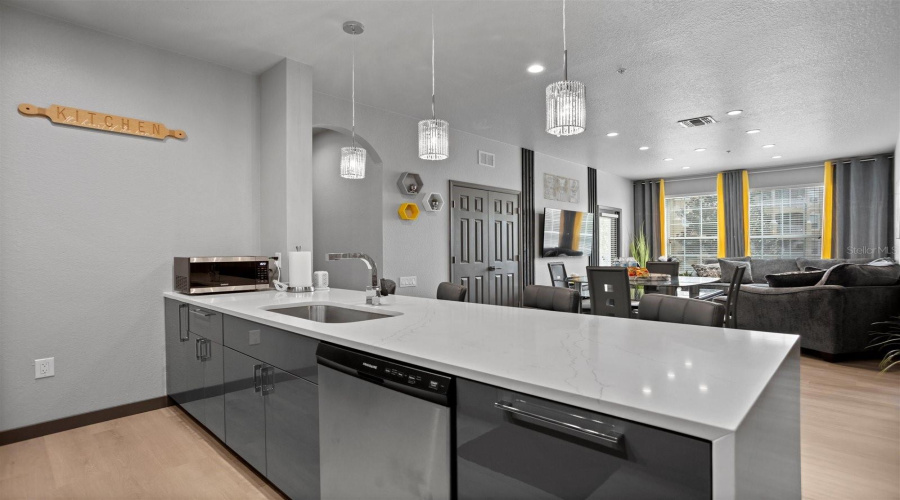 KISSIMMEE, Florida 34747, 3 Bedrooms Bedrooms, ,2 BathroomsBathrooms,Residential,For Sale,COMROW ST,0,MFRO6291425