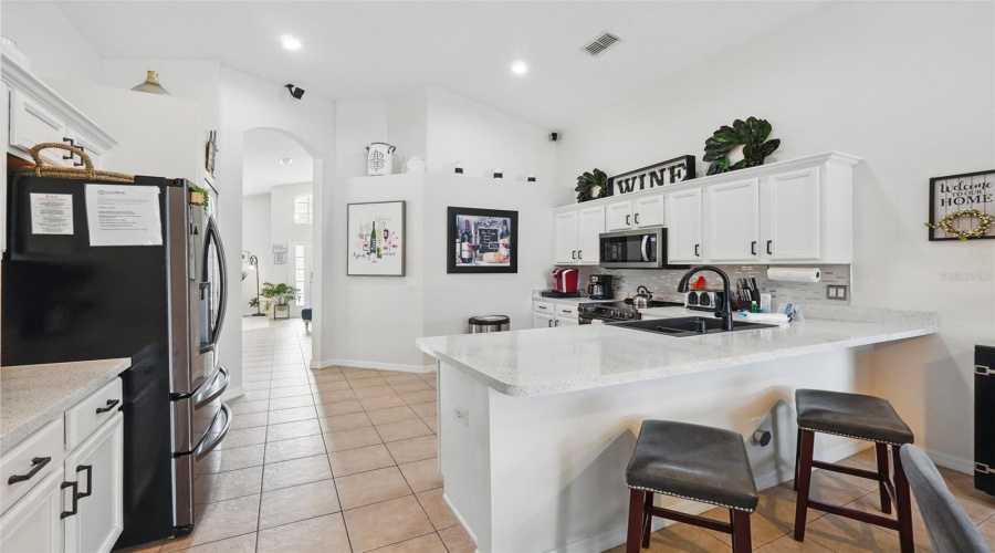 KISSIMMEE, Florida 34747, 4 Bedrooms Bedrooms, ,3 BathroomsBathrooms,Residential,For Sale,LIDO KEY,0,MFRO6291834