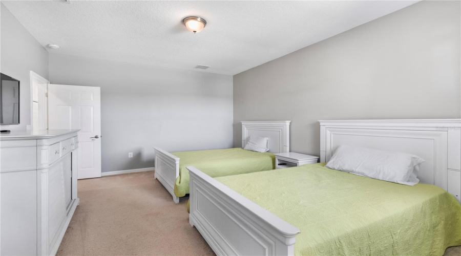 KISSIMMEE, Florida 34746, 8 Bedrooms Bedrooms, ,7 BathroomsBathrooms,Residential,For Sale,SHIVA,0,MFRO6291809
