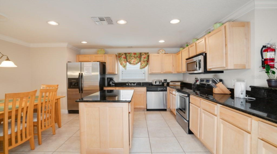 DAVENPORT, Florida 33837, 4 Bedrooms Bedrooms, ,4 BathroomsBathrooms,Residential,For Sale,VICTORIA,0,MFRS5123040