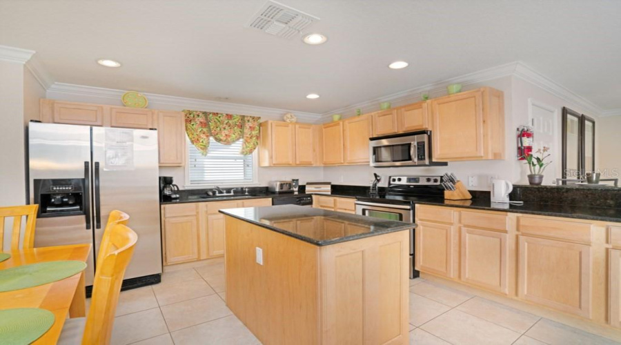 DAVENPORT, Florida 33837, 4 Bedrooms Bedrooms, ,4 BathroomsBathrooms,Residential,For Sale,VICTORIA,0,MFRS5123040