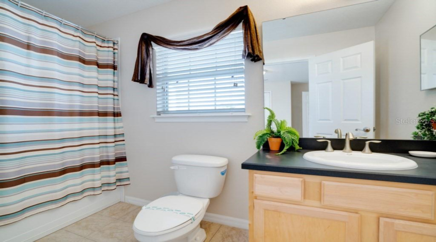DAVENPORT, Florida 33837, 4 Bedrooms Bedrooms, ,4 BathroomsBathrooms,Residential,For Sale,VICTORIA,0,MFRS5123040