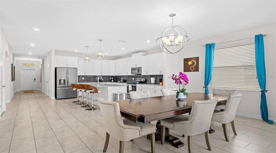 DAVENPORT, Florida 33896, 6 Bedrooms Bedrooms, ,5 BathroomsBathrooms,Residential,For Sale,FLANGE,0,MFRO6291955
