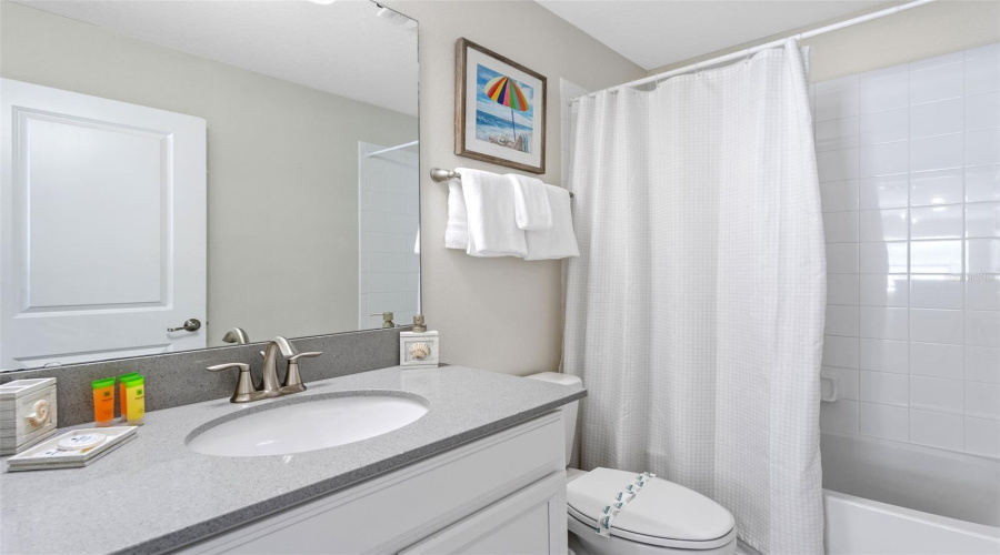 DAVENPORT, Florida 33896, 6 Bedrooms Bedrooms, ,5 BathroomsBathrooms,Residential,For Sale,FLANGE,0,MFRO6291955