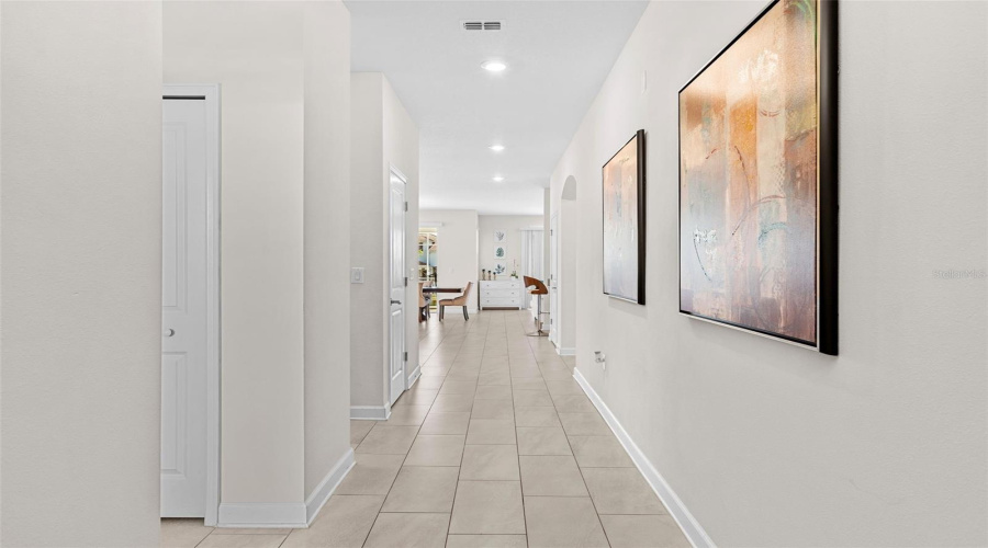 DAVENPORT, Florida 33896, 6 Bedrooms Bedrooms, ,5 BathroomsBathrooms,Residential,For Sale,FLANGE,0,MFRO6291955