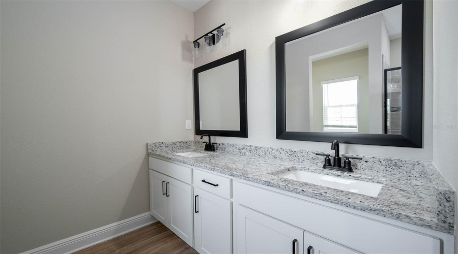 KISSIMMEE, Florida 34747, 4 Bedrooms Bedrooms, ,2 BathroomsBathrooms,Residential,For Sale,SOMERSWORTH,MFRT3534332
